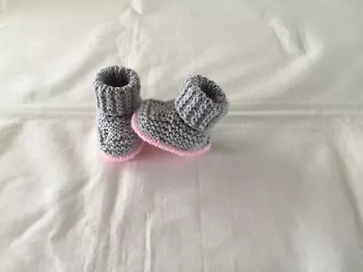 £6 • Buy Hand Knitted Baby Boots/Booties (0-3m) In Light Grey/Pink