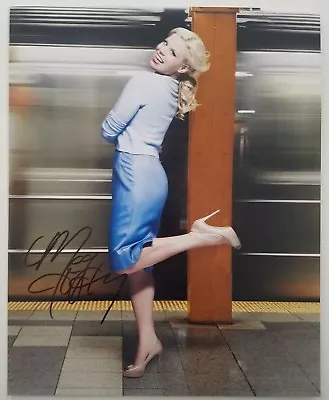 Megan Hilty Signed 8x10 Photo Actress Broadway Smash Wicked Playbill RAD • $39.99