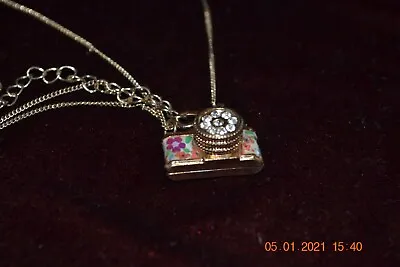 Vintage Enamel Flower Antique Camera Necklace Unmarked • $12.99