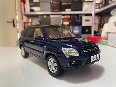 $98 • Buy 1:18 Dealer Edition KIA Sportage Die Cast Model Blue RARE