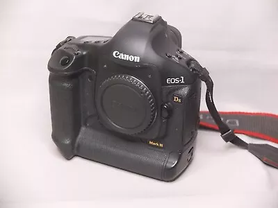 Canon 1ds Mark Iii Camera  • $700