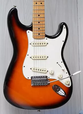 Fender Stratocaster MIM Electric Guitar 2-Tone Burst Finish - W/Setup • $495