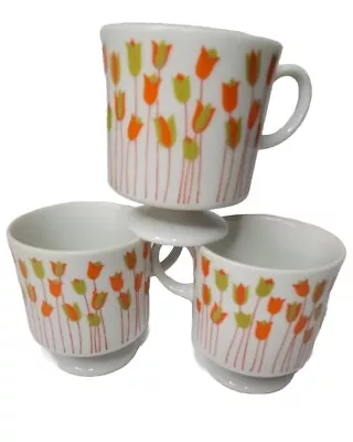 Vintage 60’s/70’s Flower Power Retro MCM Pedestal Mugs White Yellow Flowers Mod • $18.96