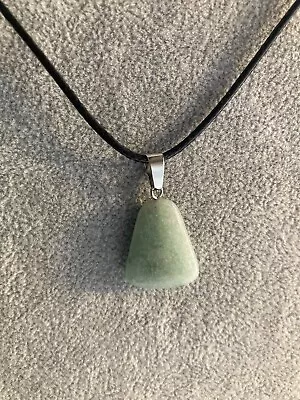 £2.99 • Buy Green Aventurine Crystal Geometric Shaped Pendant & Black Cord Necklace 💚