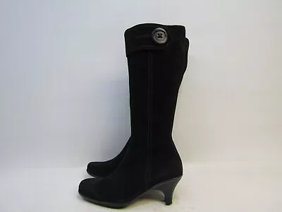 La Canadienne Womens Size 8 M Black Suede Zip Knee High Fashion Boots • $75.04