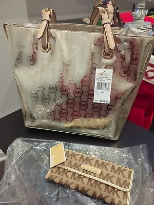 Michael Kors Jet Set Gold Messenger Bag + Austin Gold Wallet & Matching MK Shoes • $245