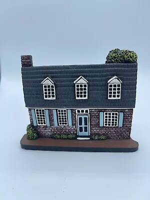 Brandywine Collectibles  YorkTown  The Pate House Shelf/window Sitter • $5