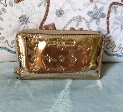Michael Kors Jet Set Travel Large Flat Multifunction Phone Case Pale Gold Wallet • $70