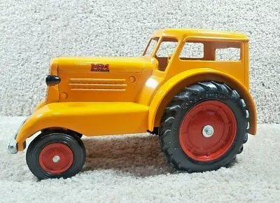 Vtg 1984 JLE Scale Models 1/16 Diecast Minneapolis Moline UDLX Comfort Tractor • $150