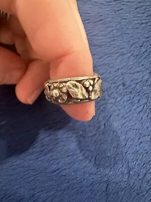 Vintage Sterling Silver 925 Floral Band Ring Size 4.5 • $27.99