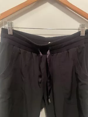 $10 • Buy Lululemon Cropped Pants Black Small GUC