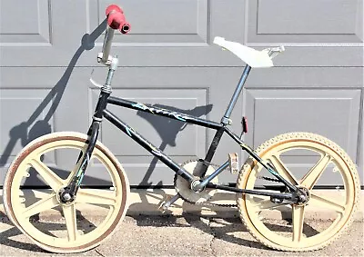 1986 Predator Free Form BMX Bike - Bicycle - Vintage • $719.99
