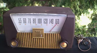 Vintage 1952 Motorola Model 62X Tube Radio - Bakelite Case - Works • $70
