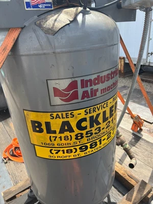 $500 • Buy Industrial Air 5hp Compressor