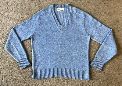 VTG Winona Knits Men's Light Blue Wool V-Neck Sweater - Size Large • $15