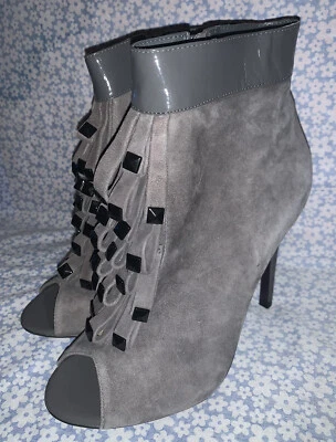 £18 • Buy Carvela Grey Nubuck Leather Ankle Shoe Boots - Studs & Tassels - Size 6.5 - VGC