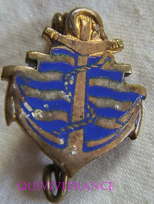 BG6700 - Badge Antique Of La Colonial • $17.02