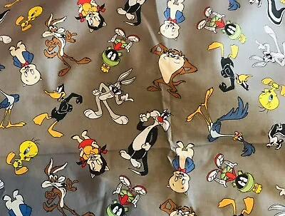 $5.99 • Buy WARNER BROS LOONEY TUNES Fabric FQ 18”x21” Marvin, Taz, Sylvester Great For Mask
