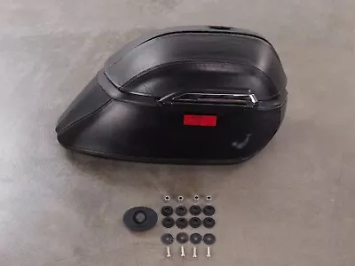 $299.95 • Buy Right Side Saddlebag OEM Hard Luggage / Pannier 09-17 V STAR 950 Tourer XVS950