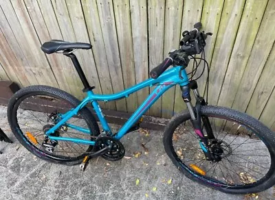 Giant Women’s Mountain Bike • $250