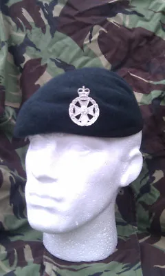 £26.50 • Buy Royal Green Jackets Beret & Cap Badge Sizes 56 - 62 New