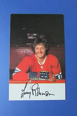 MONTREAL  CANADIENS    LARRY ROBINSON    1974-75  POSTCARD   W/  FASCIMILE • $36.79