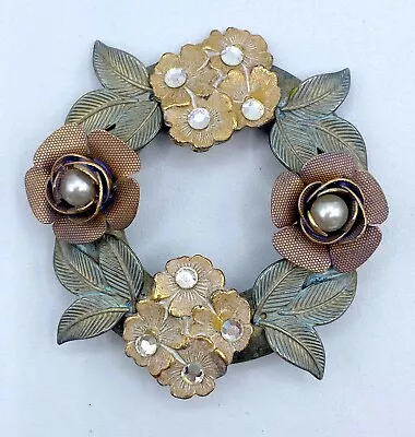 B4-553 Vintage Brooch Pin 2  Flowers Rose Crystal Faux Pearl Wreath • $4.99