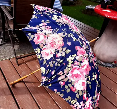 VINTAGE MESPO NAVY PINK ROSE FLORAL UMBRELLA Wood Handle • $16.88