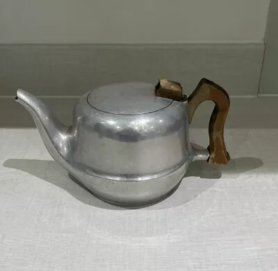 £11.99 • Buy Vintage Piquot Ware T6 Teapot With Wooden Handle: Made In England
