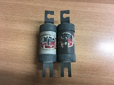 New/old Stock English Electric 60 Amp 550 Volts (TIS60) X2 Fuses - All Tested.  • £11.99