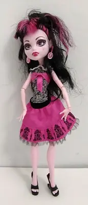Mattel Monster High Picture Day Draculaura Fashion Doll 2008 • $29.99