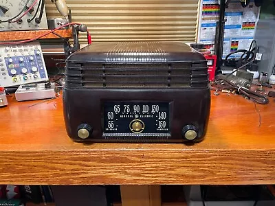 Vintage General Electric Tube Radio Model 200  • $30