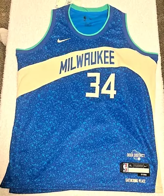 NWT $90  Nike  Boys XL NBA Swingman Giannis Antetokounmpo Milwaukee Bucks Jersey • $54.99