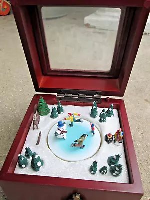 VTG Mr. Christmas 4  Illuminated Music Box Skaters We Wish You A Merry Christmas • $10.99