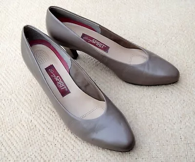 £6.99 • Buy Easy Spirit Stone Colour Leather Court Shoes USA Made 2 1/2  Heels UK Size 7