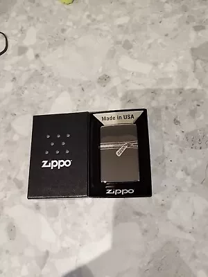 ZIPPO 2006 ZIPPED BLACK ICE LIGHTER  NEW IN BOX In Polished Silver • £20