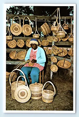 Basket Makers Boone Hall Plantation Mt Pleasant SC Postcard • $7