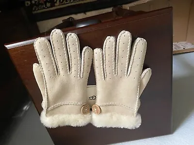 UGG Gloves Women's Exposed Sheepskin Beige Color Shearling Cuff. Large Size • £75.06