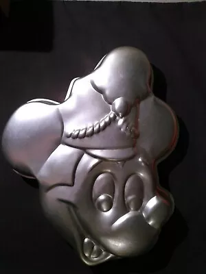 Wilton Cake Pan # 515-302   Mickey Mouse Band Leader  • $5