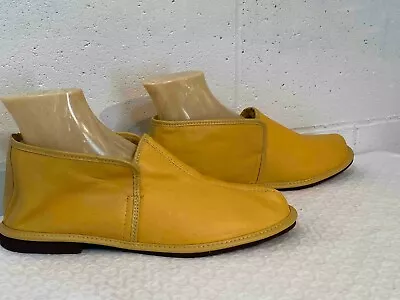 Mens 9.5 NOS Vtg 70s Gold SOFT LEATHER Slippers Smoking Shoe Fuzzy Lined 9 1/2 • $54.99