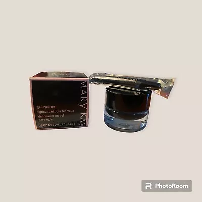 Mary Kay Gel Eyeliner “JET BLACK”w/Brush Applicator~ .15 OZ. NET WT. / 4.5 G • $19.95