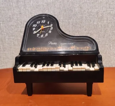 Hanslin Quartz Piano Alarm Clock Jumping Keys Moves & Plays Beethoven Für Elise • $29.95