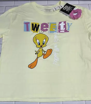 Looney Tunes Tweety Bird T-Shirt Crew Neck Yellow Juniors Size 21 XXXL • $12