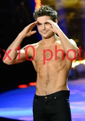 ZAC EFRON #192BARECHESTEDSHIRTLESSbeefcakeneighborshairspray8x10 PHOTO • $11.50