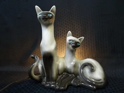 Vintage Siamese Cats Table Tv Lamp MCM Blue Jewel Eyes • $175