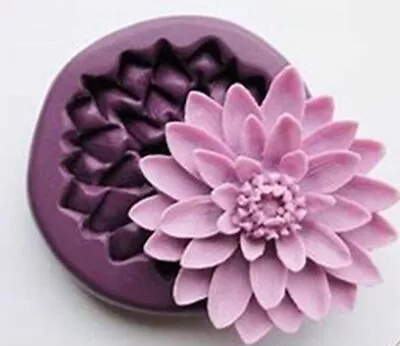 Chrysanthemum Flower Silicone Mould Icing Sugar Chocolate Cake Baking Decor Mold • £2.99