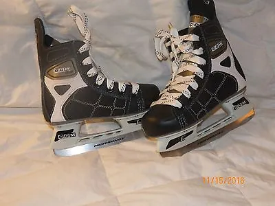 New Youth CCM 92 Ice Hockey Skates  • $41.99