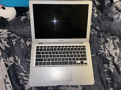 Apple MacBook Air A1237 13.3  Laptop (January 2008) - Customized • $150