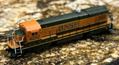 Atlas N Scale #49709 B23-7 Diesel Locomotive BNSF #4252 - DCC Ready - NOS! • $87.95