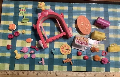 My Little Pony Ponyville Accessories LOT #1 • $7